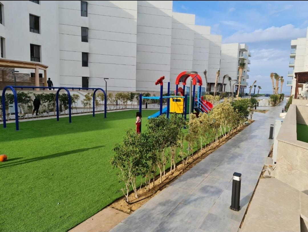 شاليه فندقي أرضي بحديقه خاصه في منتجع بورتوسعيد 'Ezbet Shalabi el-Rudi Exterior photo