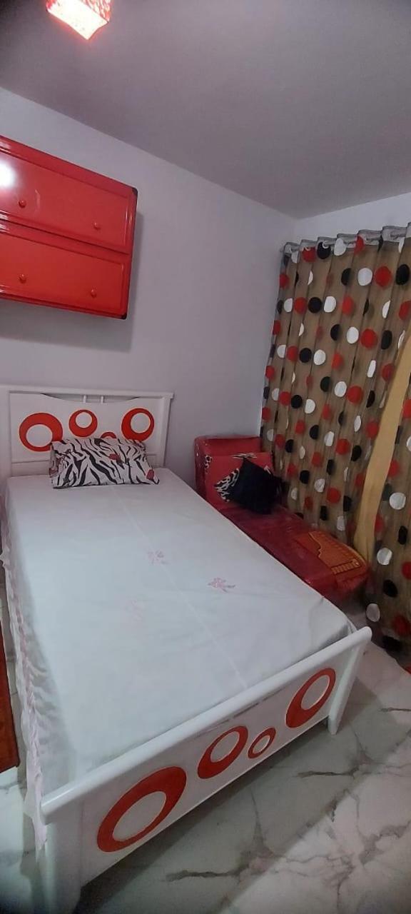شاليه فندقي أرضي بحديقه خاصه في منتجع بورتوسعيد 'Ezbet Shalabi el-Rudi Exterior photo